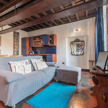 Colosseo & San Clemente Cozy Flat Рим Экстерьер фото