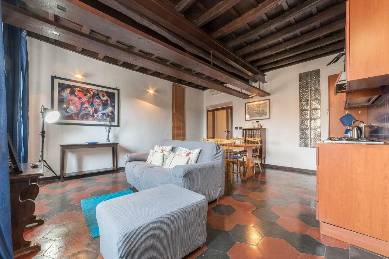 Colosseo & San Clemente Cozy Flat Рим Экстерьер фото