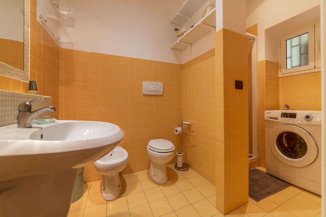 Colosseo & San Clemente Cozy Flat Рим Экстерьер фото