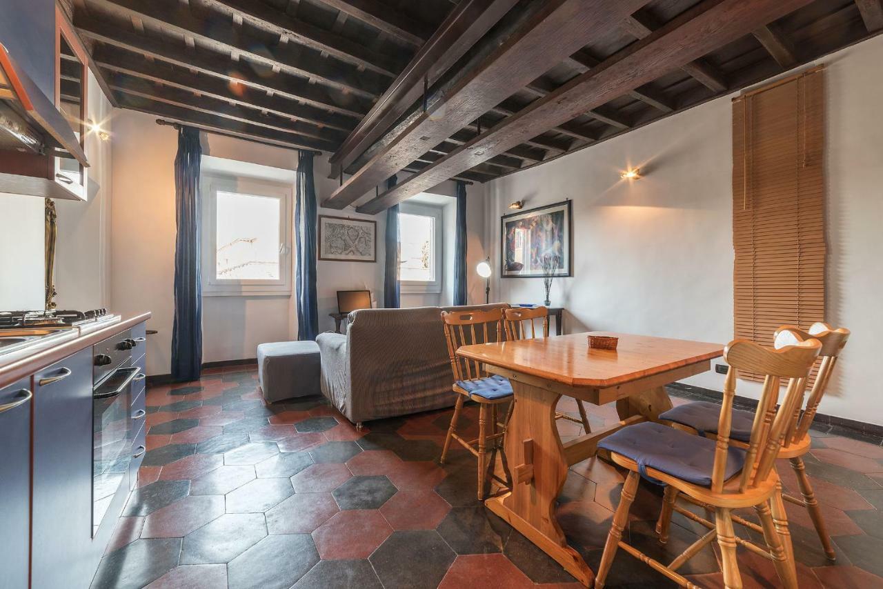 Colosseo & San Clemente Cozy Flat Рим Экстерьер фото